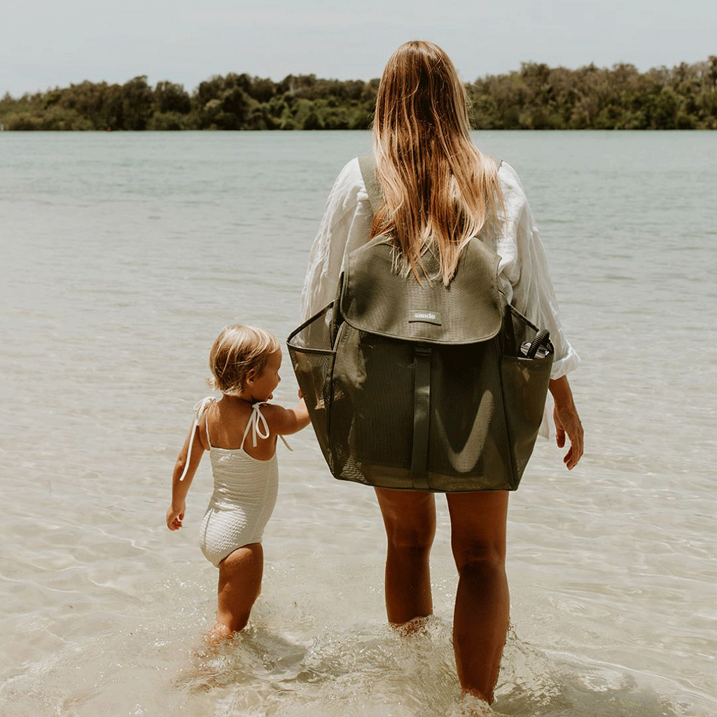 Beach Hauler Mesh Backpack - Pandanus - Sand & Loom