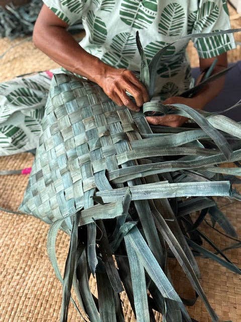 Wasawasa Handwoven Carry Bag - Sand & Loom