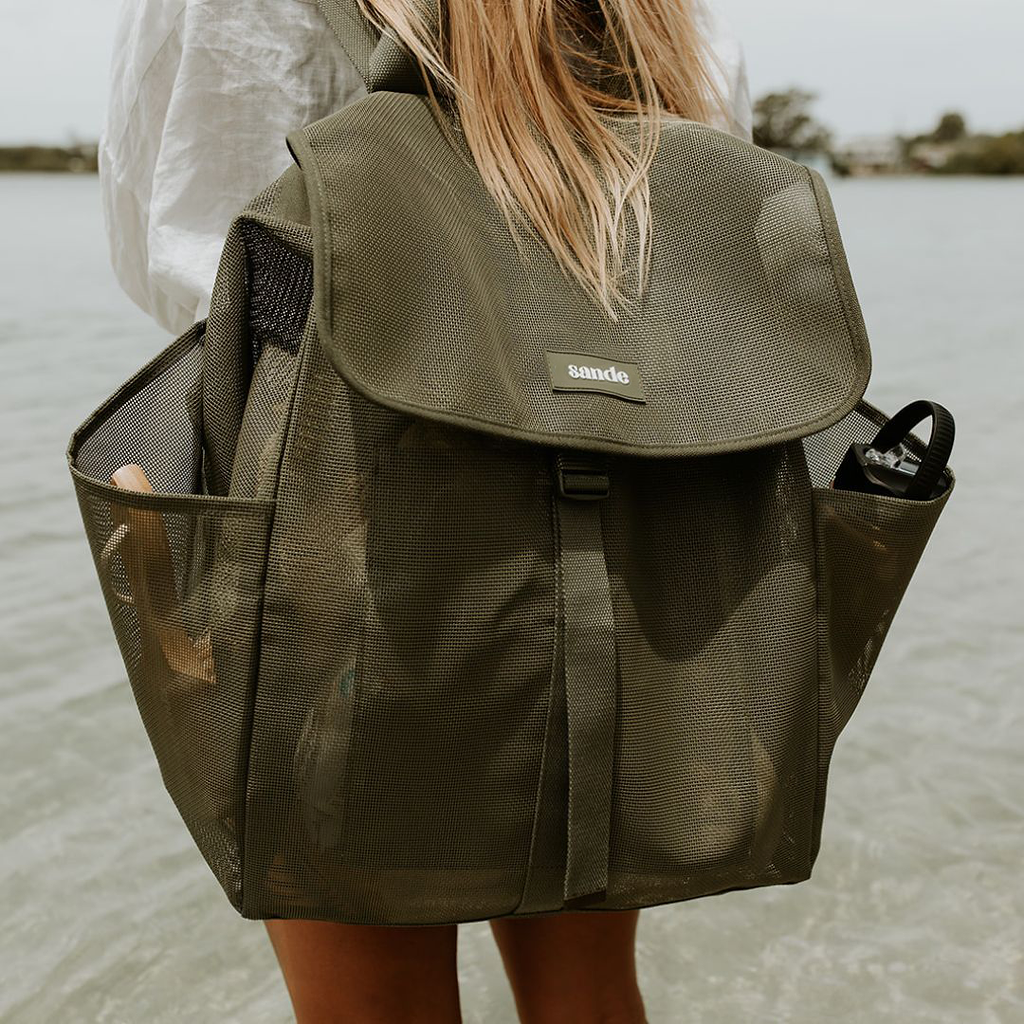 Beach Hauler Mesh Backpack - Pandanus - Sand & Loom
